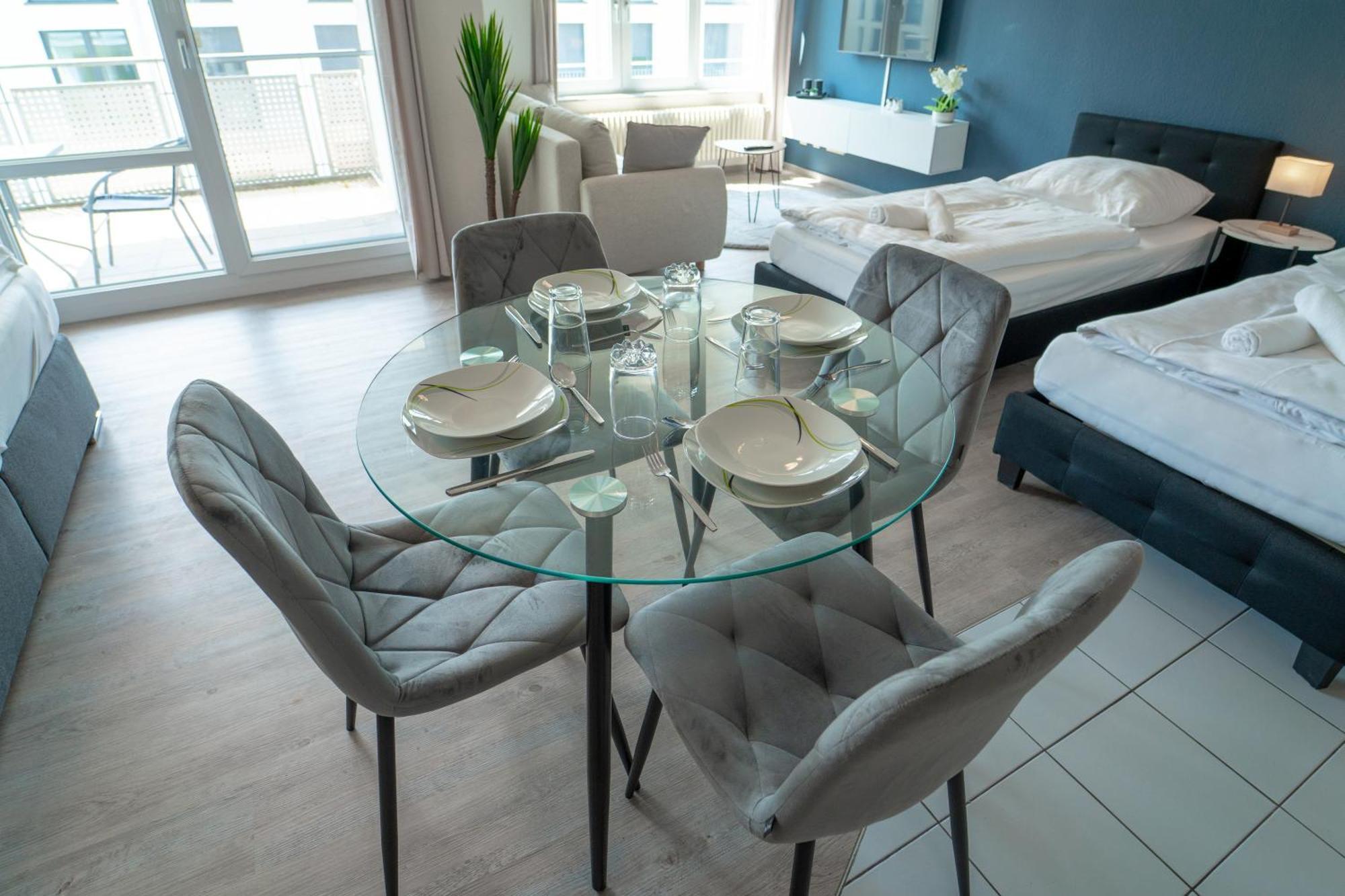 Range - Apartments - Kueche - Wlan - Netflix - Bis Zu 7 Personen Fellbach Exterior foto